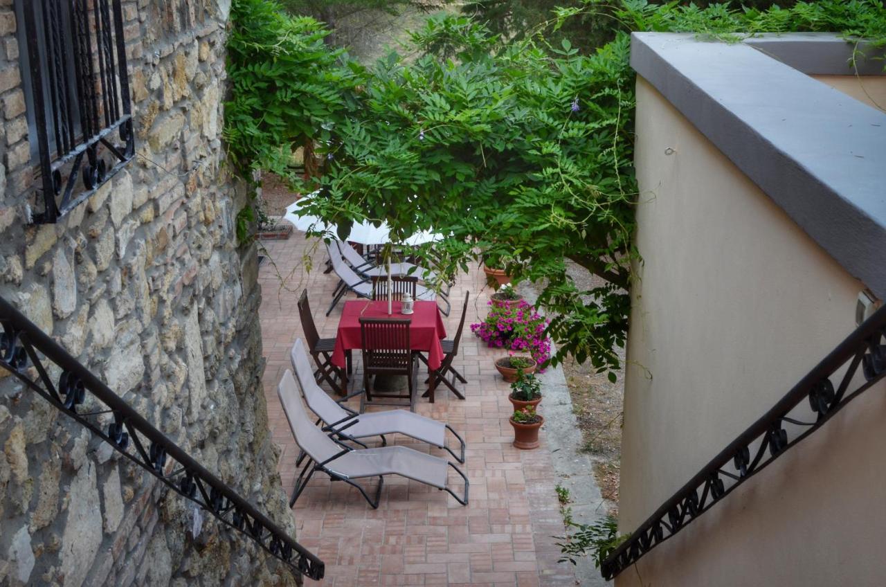Agriturismo Terre Della Rinascita Castelnuovo della Misericordia ภายนอก รูปภาพ
